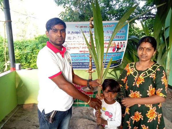 HelpingHeartsTamil படம் 1003