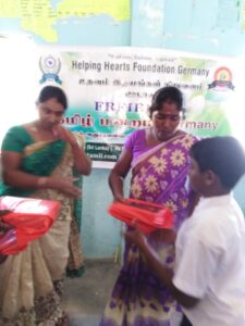 HelpingHeartsTamil படம் 1769