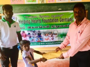 HelpingHeartsTamil படம் 1608