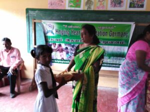 HelpingHeartsTamil படம் 1613